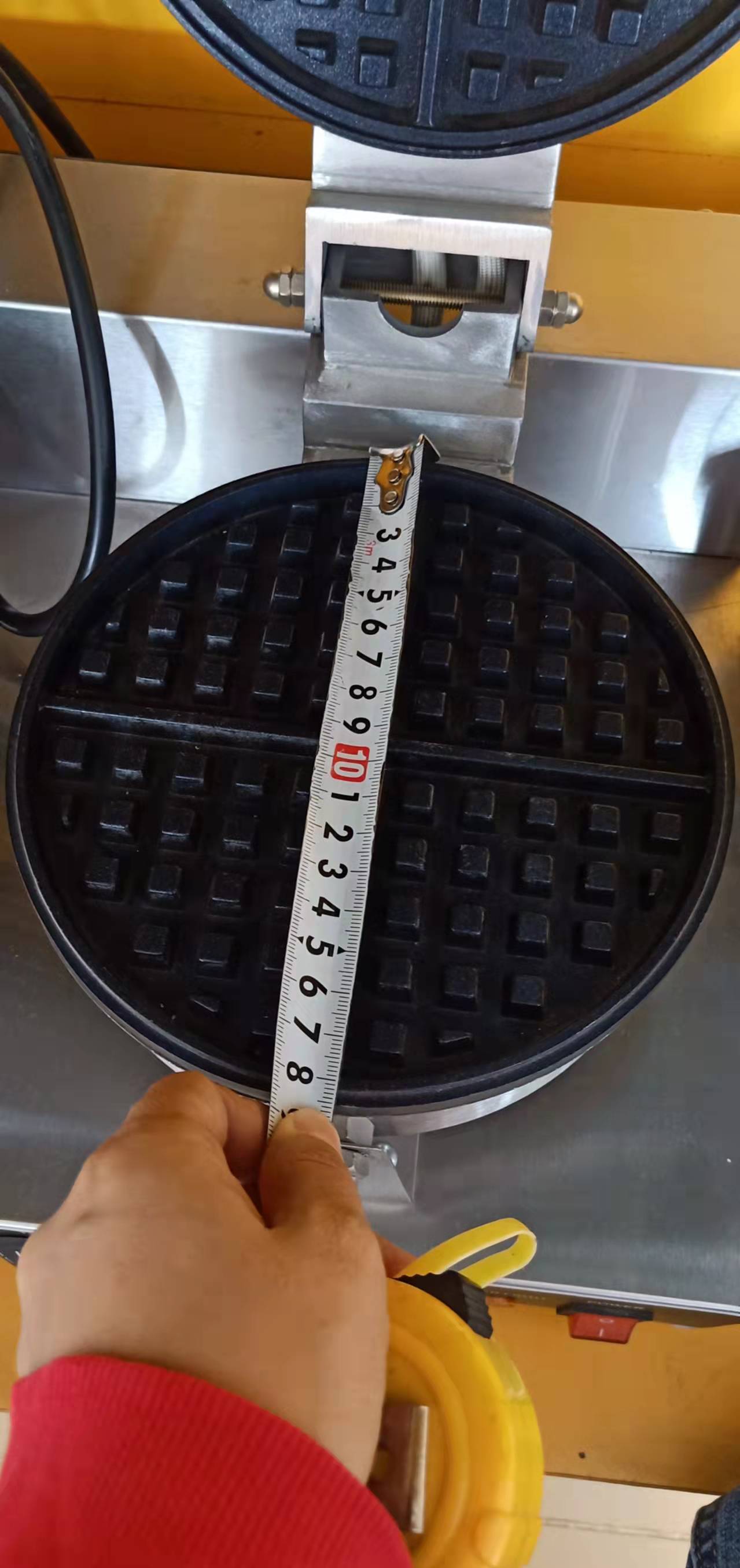 Máquina de waffle elétrica com 1 prato