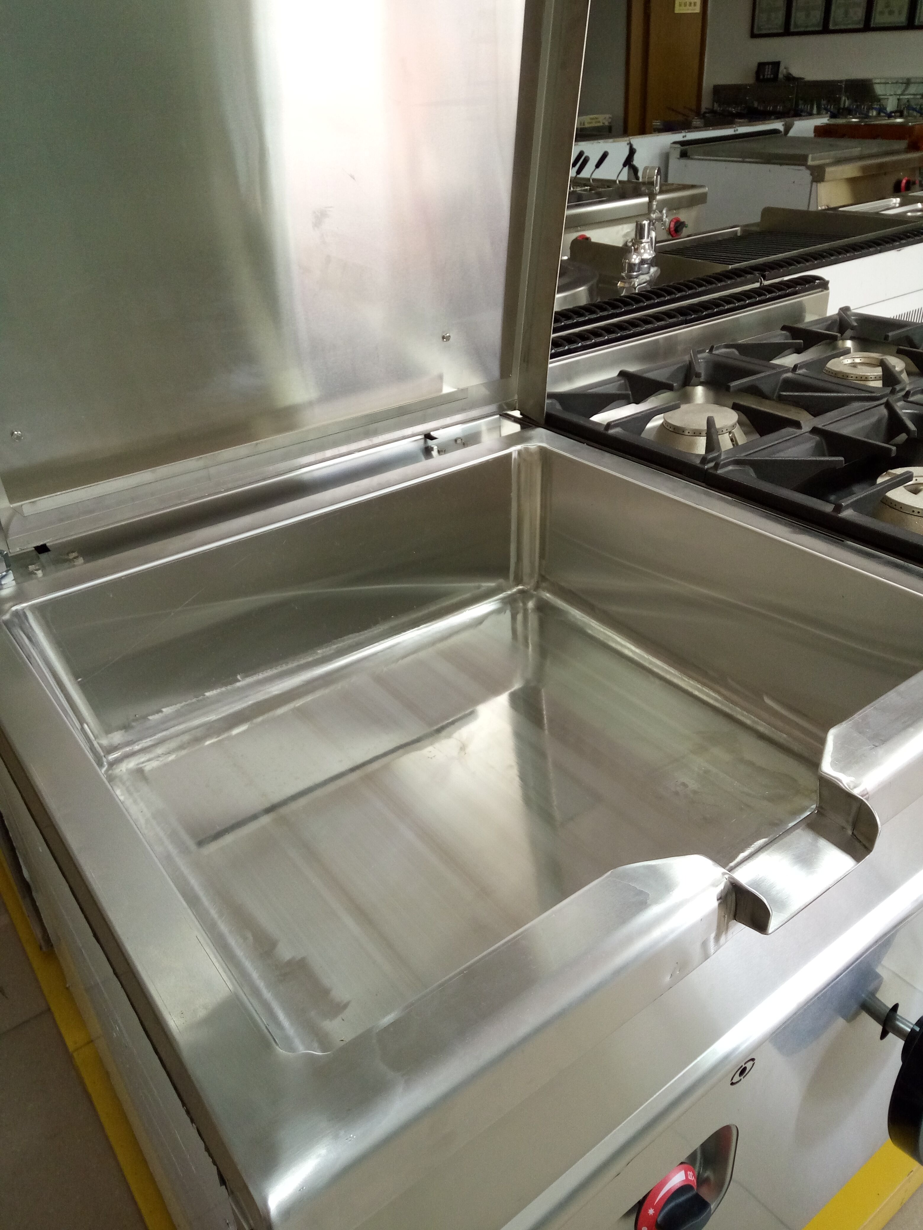 Equipamento de cozinha para restaurante comercial a gás 60L frigideira basculante 