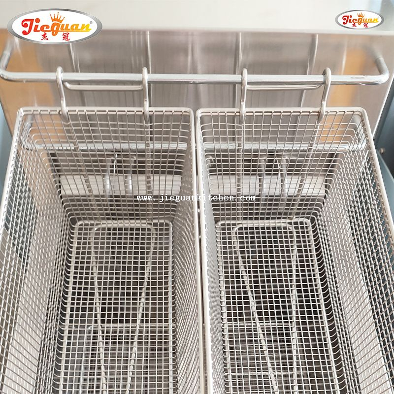 1 tanque Fritadeira elétrica com timer 